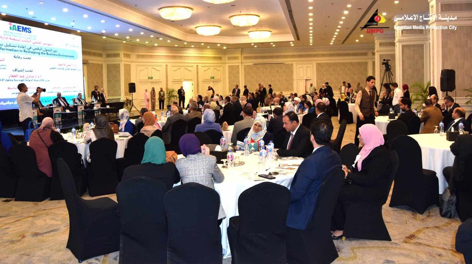 الأكاديمية الدولية للهندسة وعلوم الإعلام بمدينة الإنتاج الإعلامى (2)