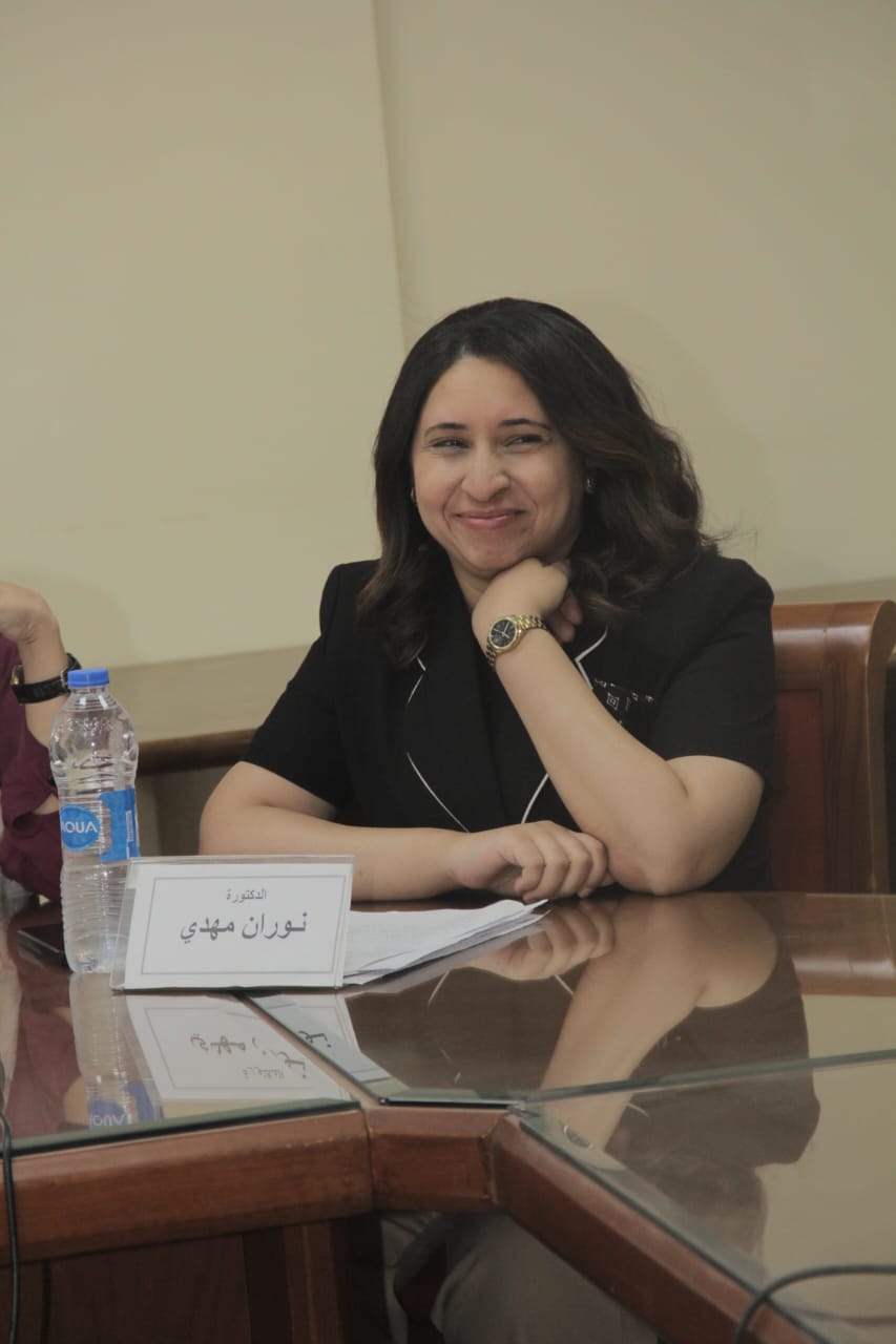 جلسة ختامية للمحور الفكري بالمهرجان القومي للمسرح (19)