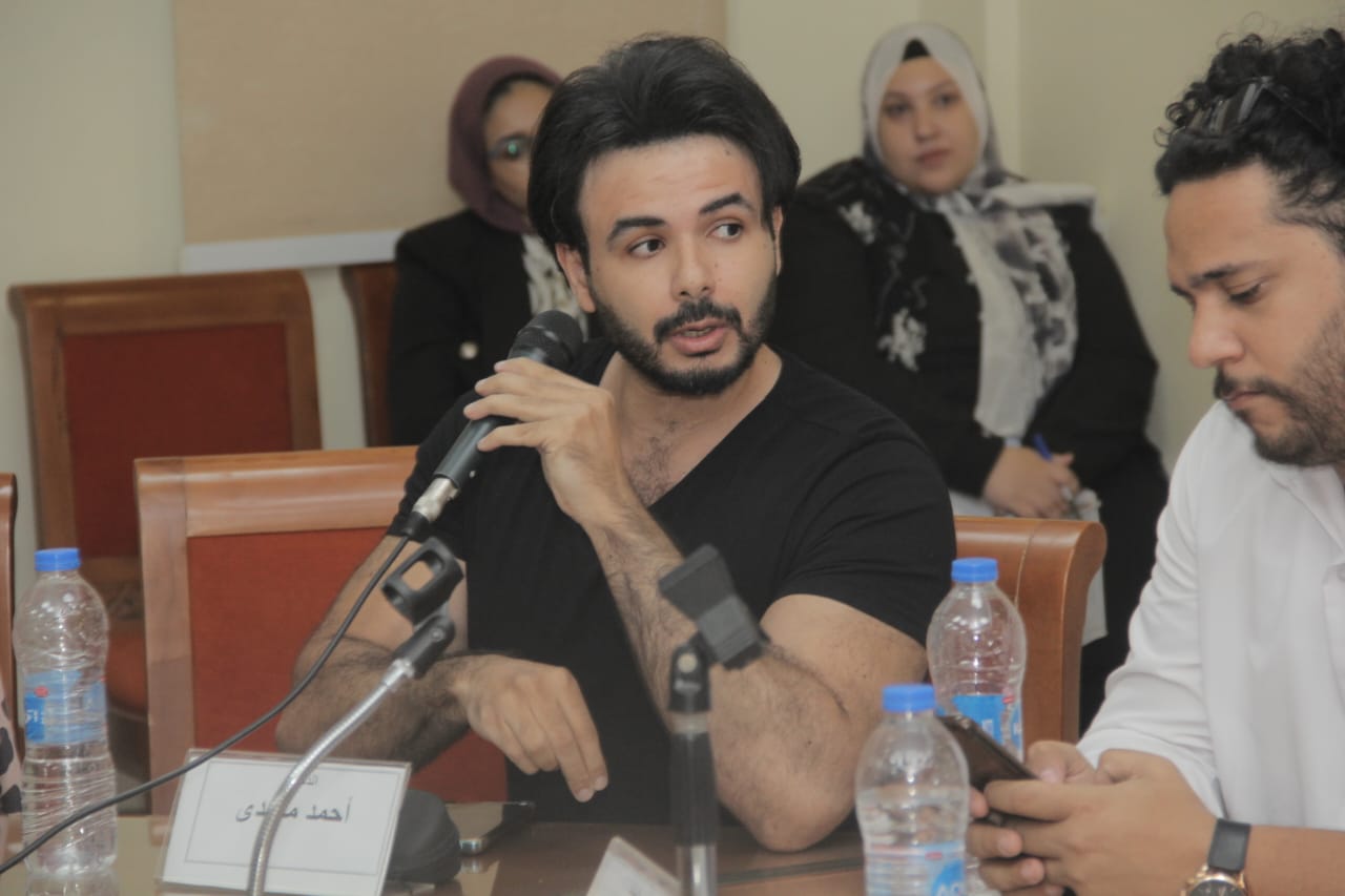جلسة ختامية للمحور الفكري بالمهرجان القومي للمسرح (7)