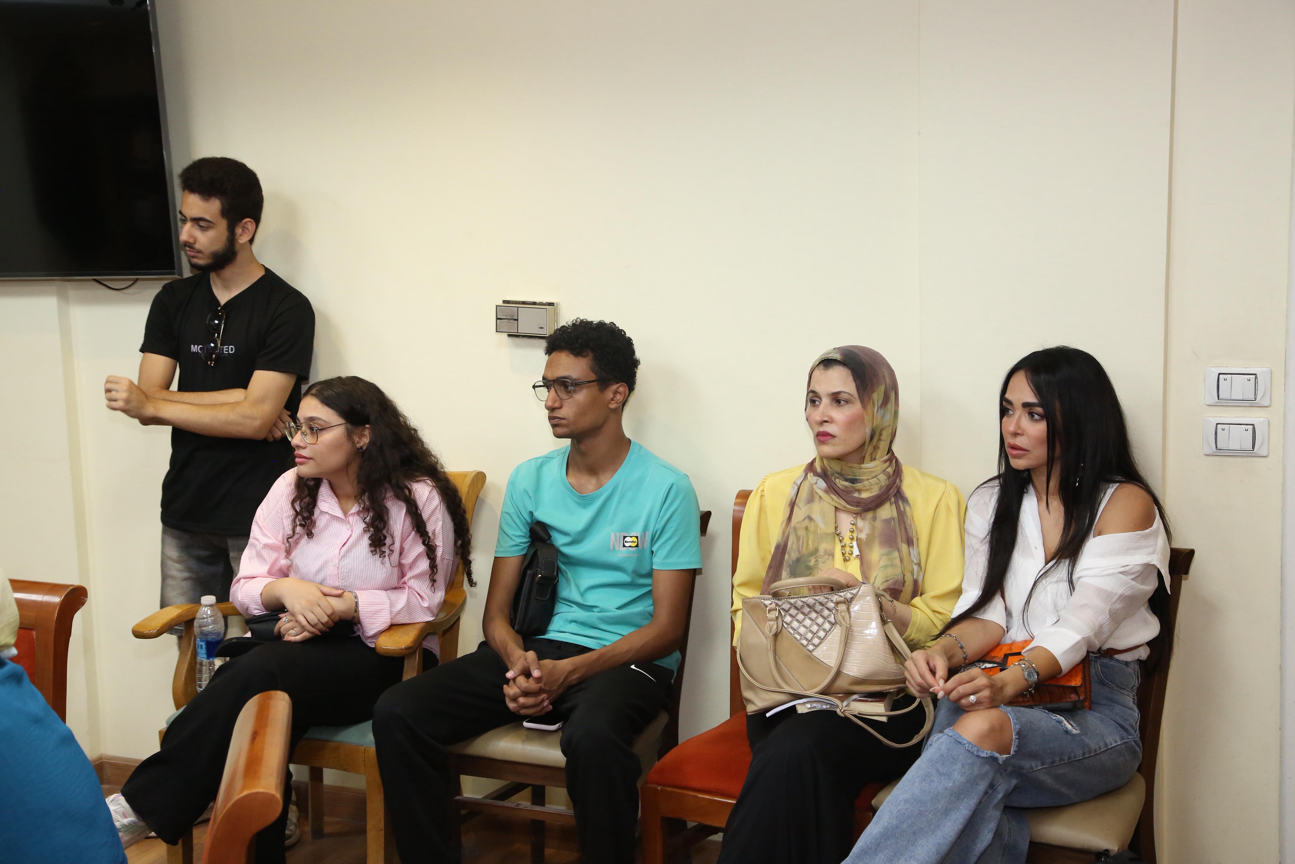 حوارًا ملهمًا في المهرجان القومي للمسرح المصري  (10)