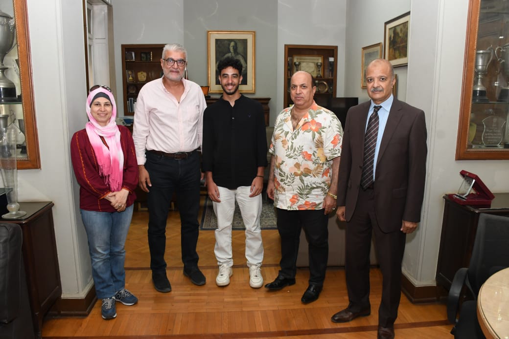 الاحتفاء بالطالب (2)