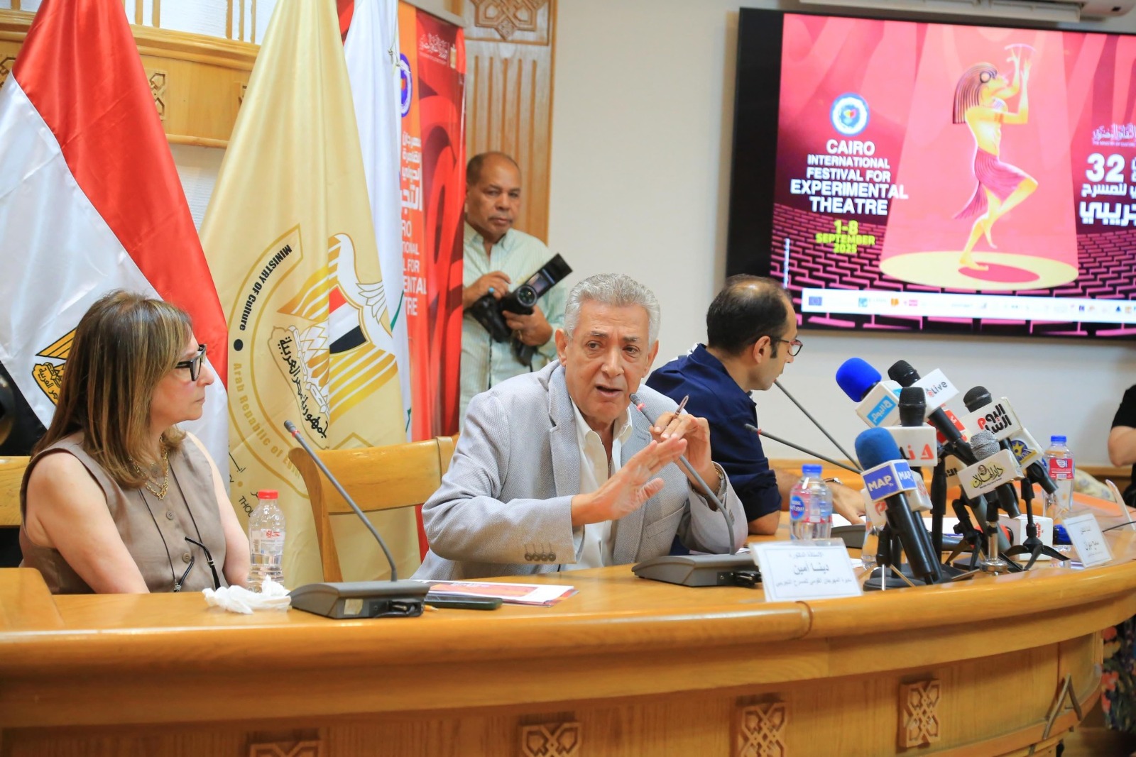 مهرجان القاهرة الدولي للمسرح التجريبي  (1)