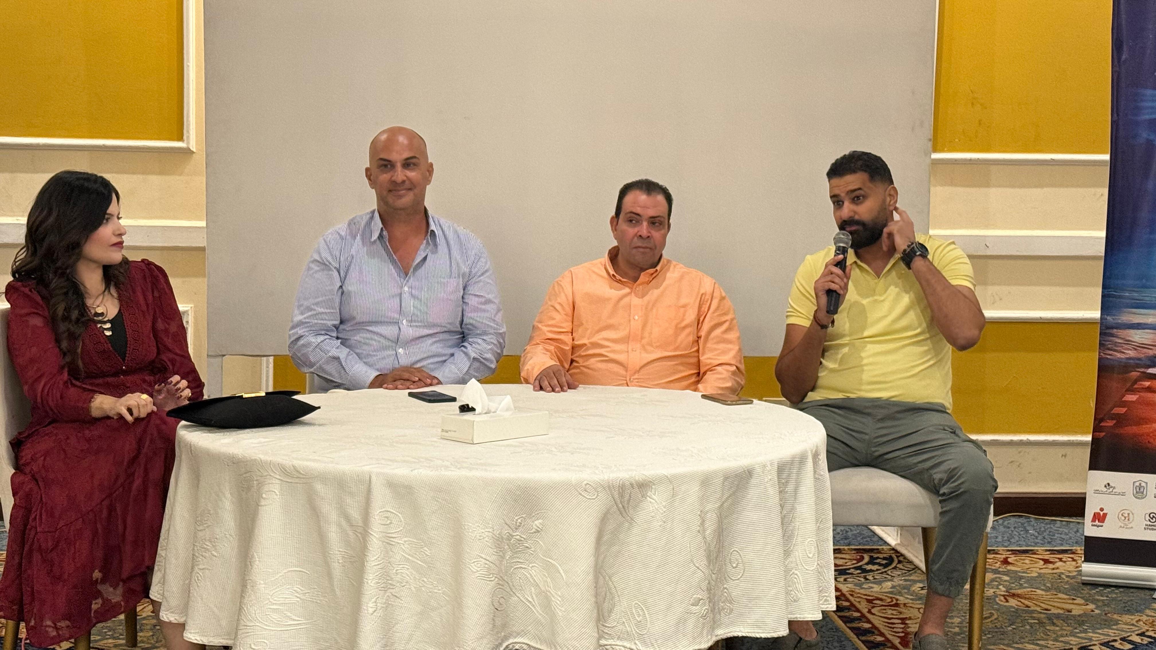 جانب من الندوة (5)