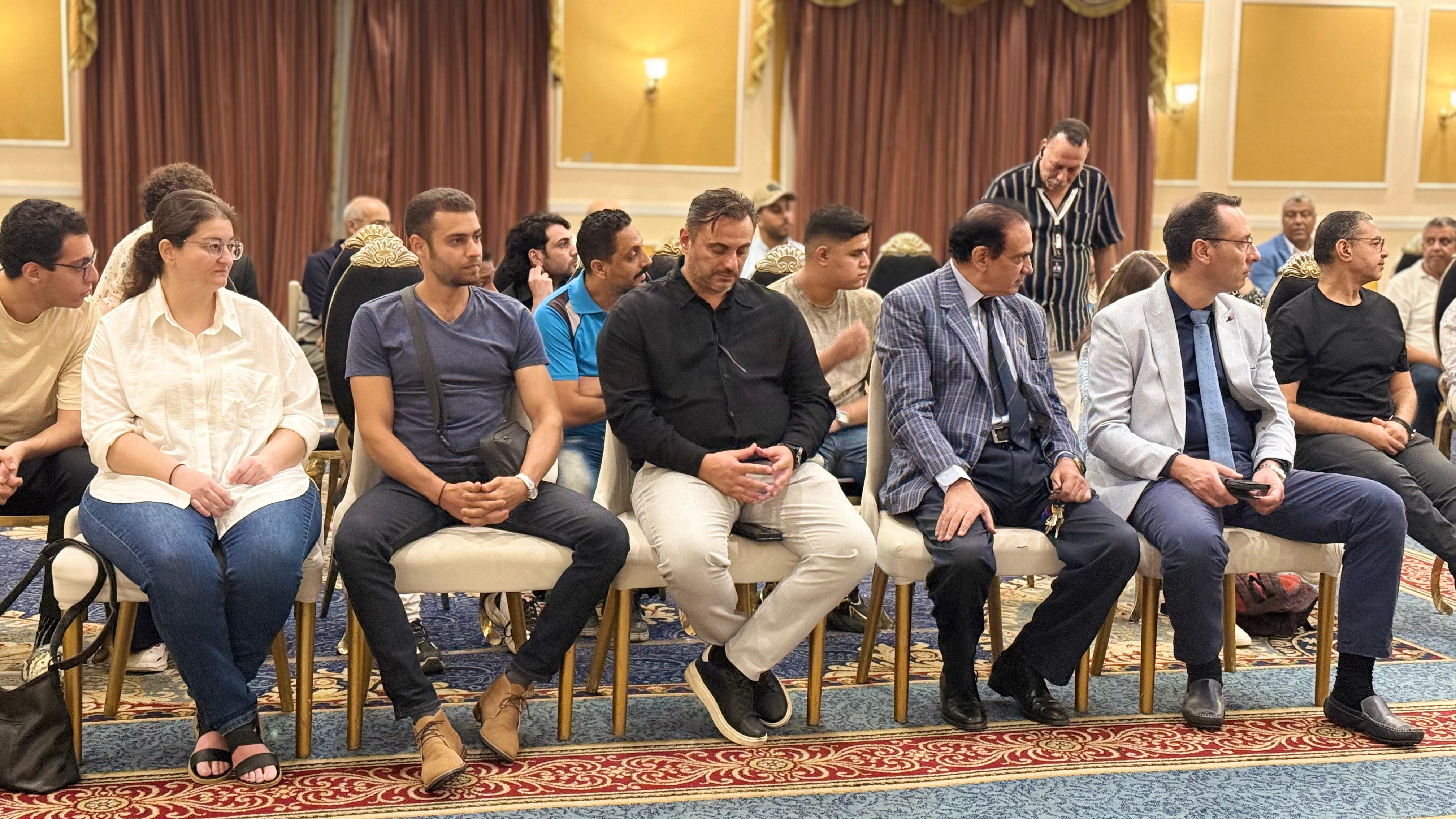 جانب من الندوة (2)