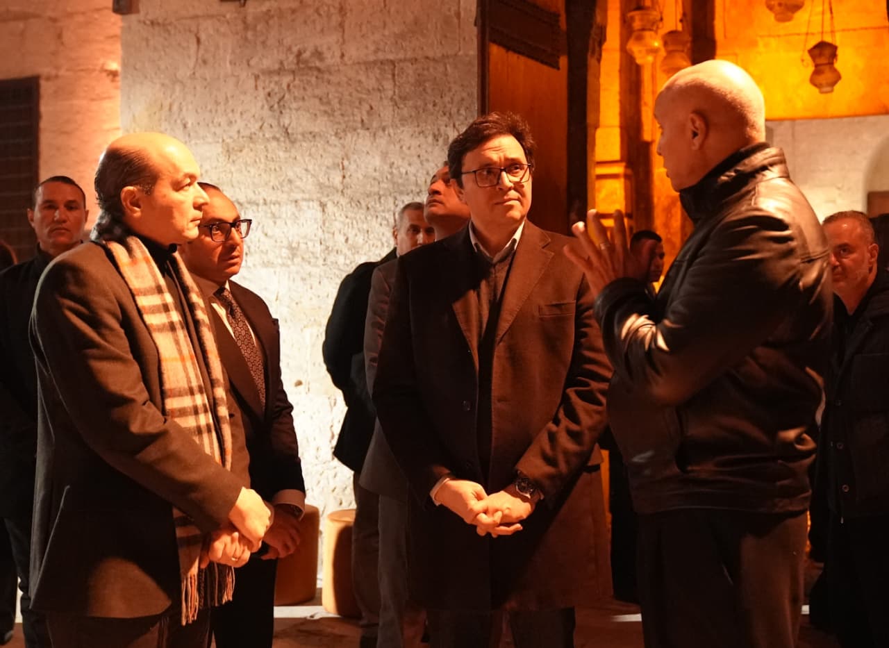 وزير الثقافة يفتتح معرض مسار (6)