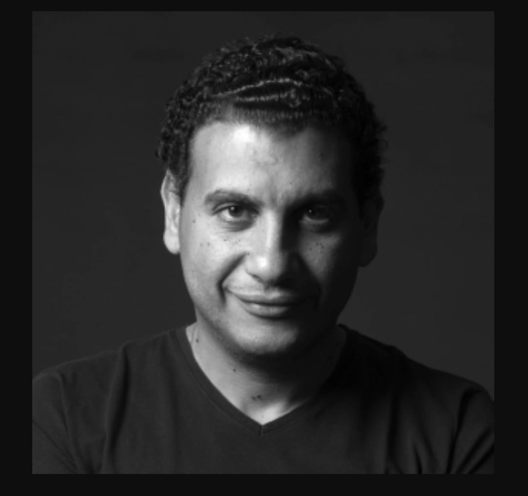 الفنان المصري روماني حافظ  (2)