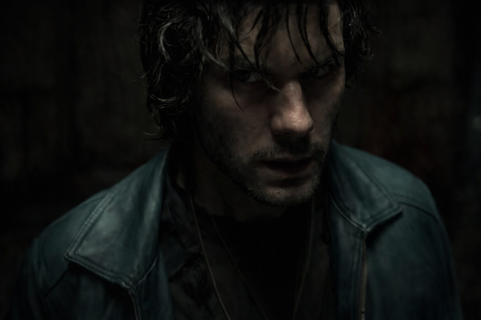 لممثل الإنجليزي جيريمي إيرفاين لممثل الإنجليزي جيريمي إيرفاين