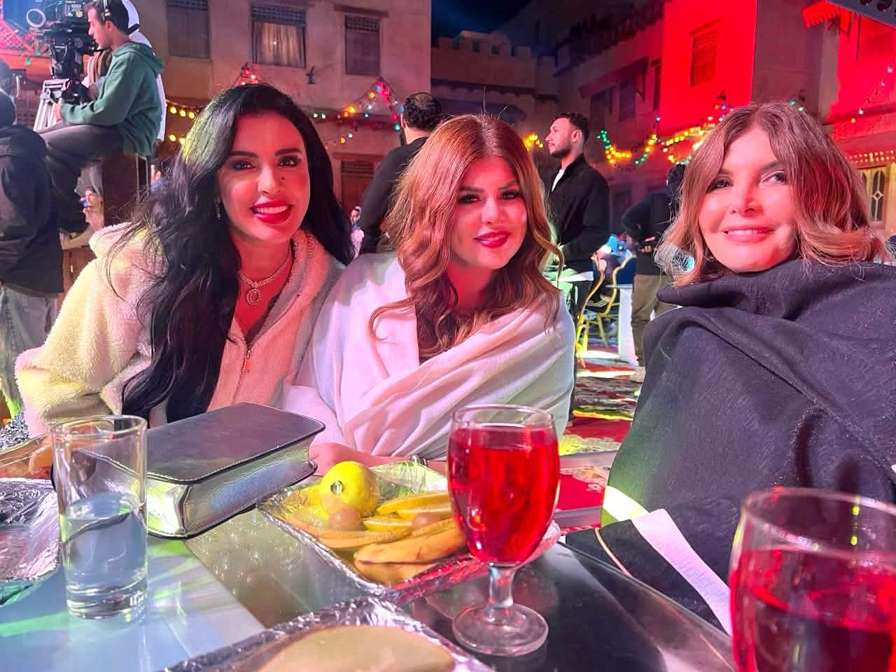 يمنى طولان وميرفت أمين