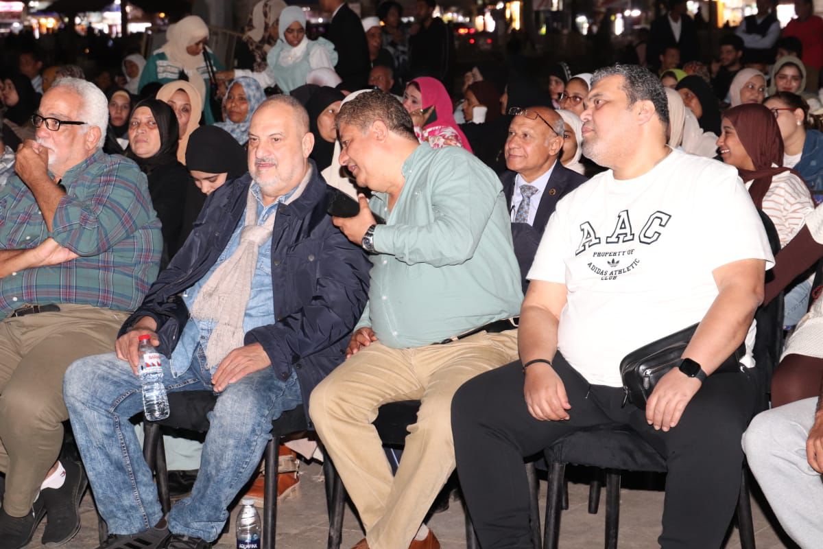  إقبال كبير جماهيري (3)