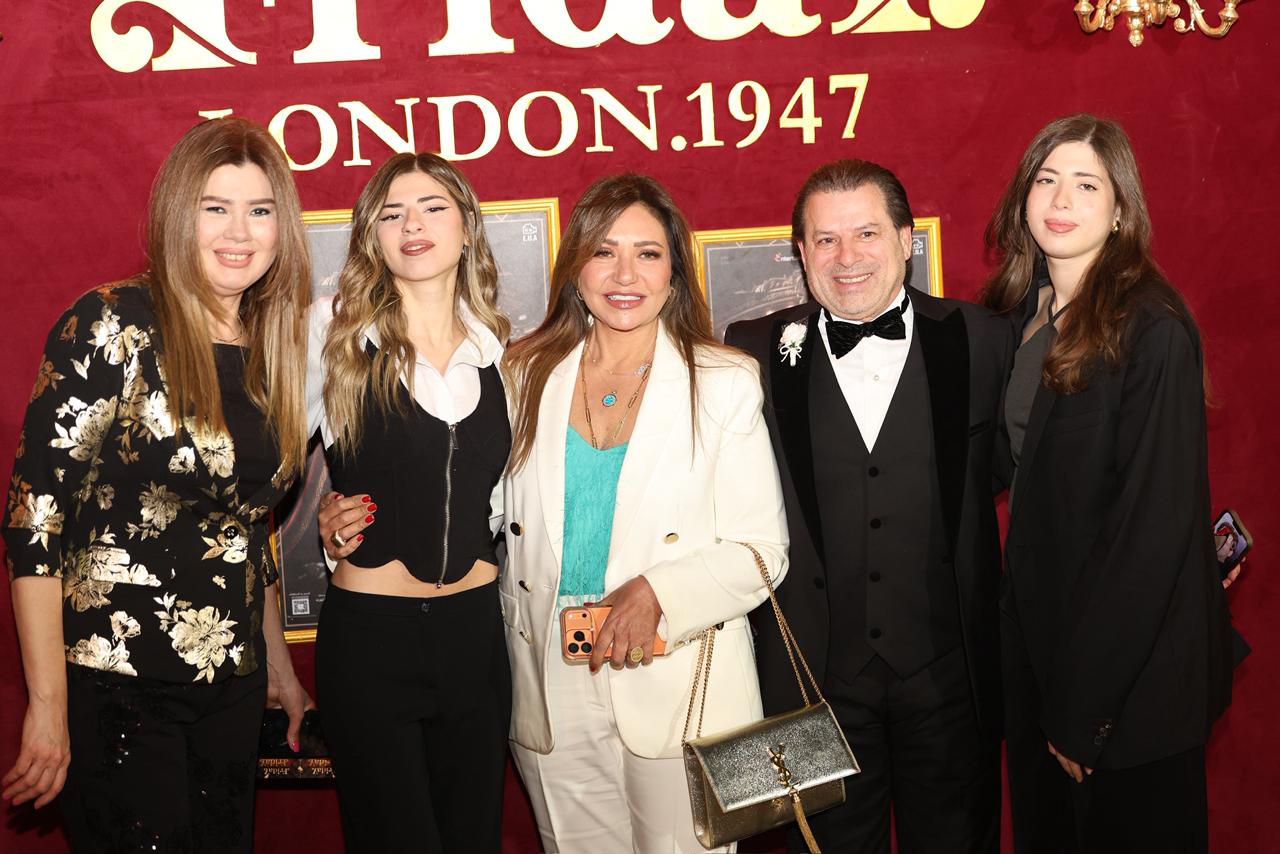 العرض الأول لمسرحية «FridaY (7)