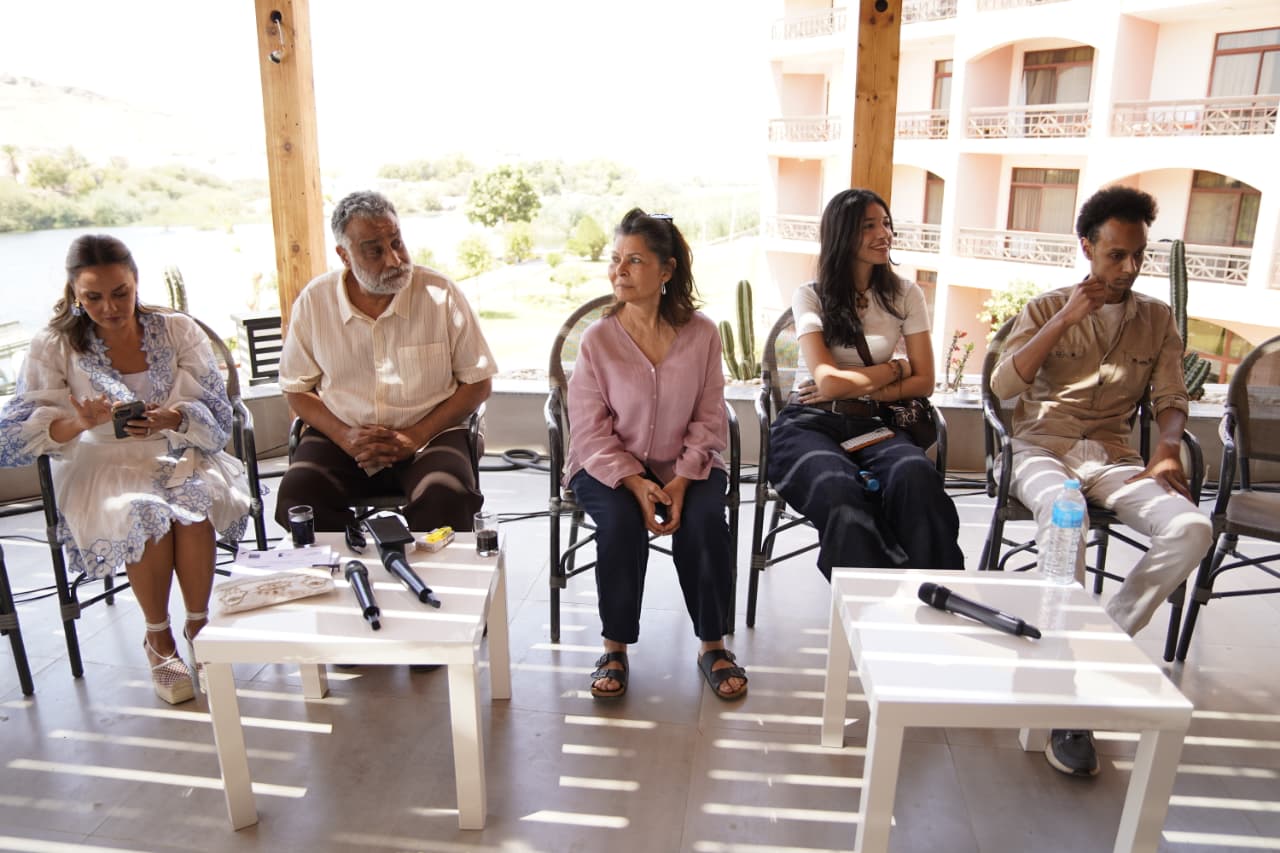 جانب من الندوة (8)