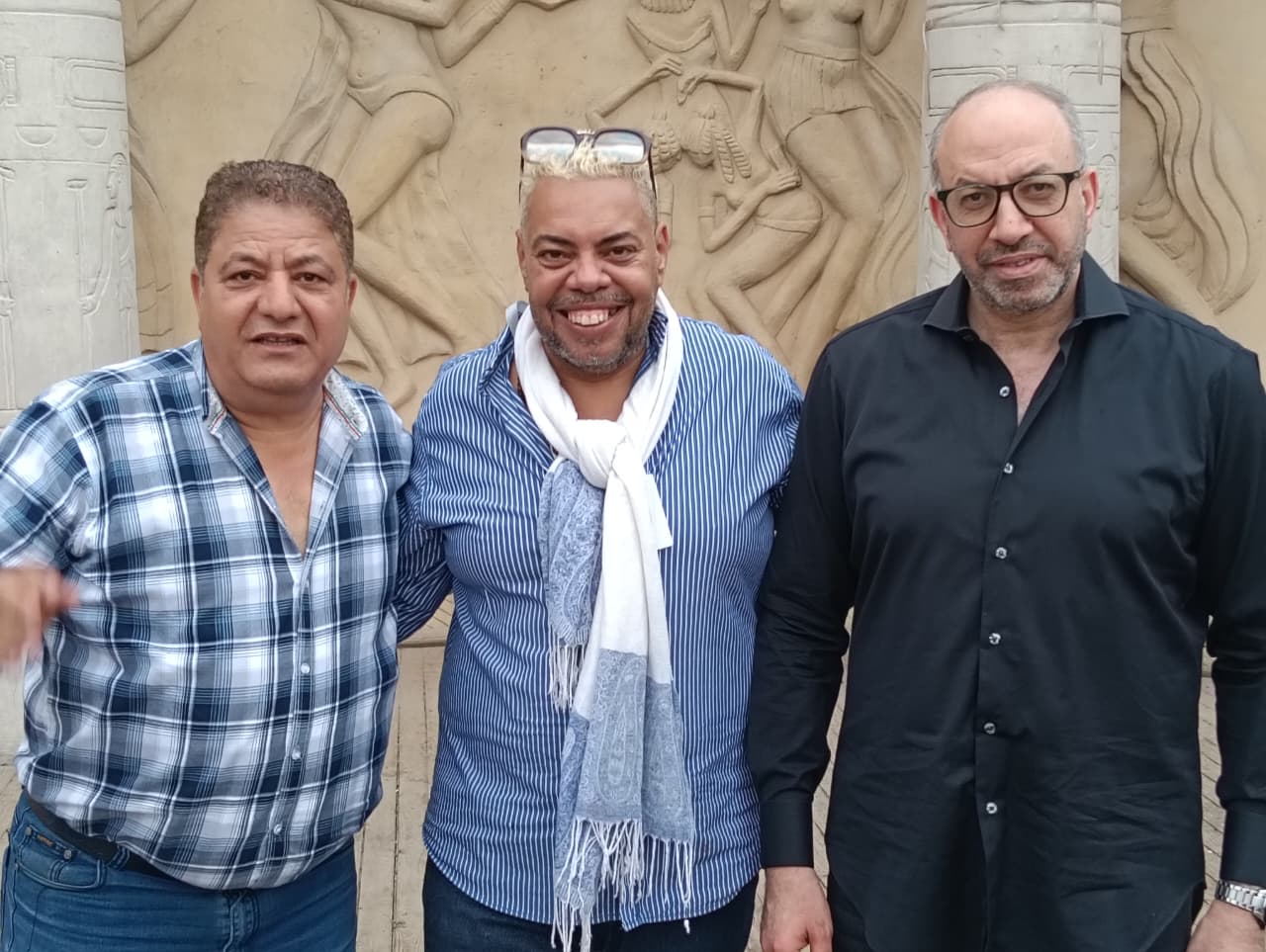 تقديم شهادات المشاركة للمتدربين بورش مهرجان الأقصر (22)