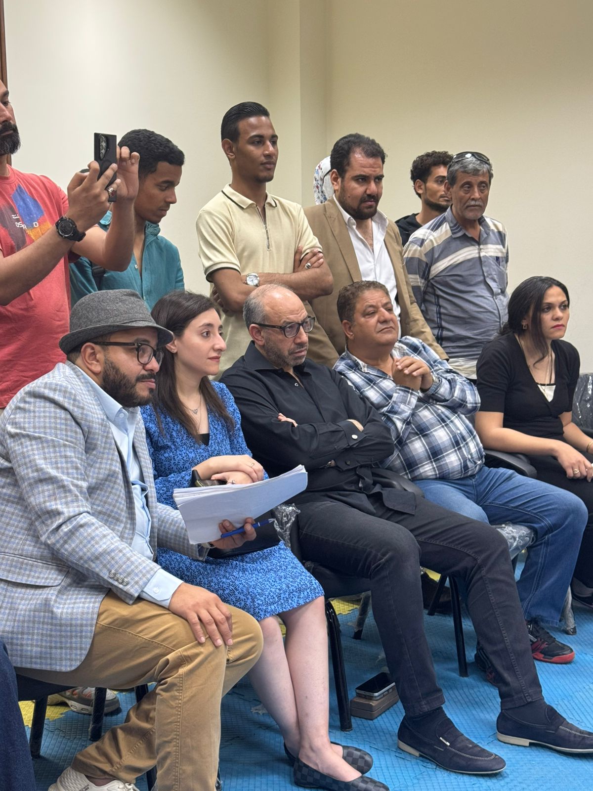 تقديم شهادات المشاركة للمتدربين بورش مهرجان الأقصر (9)