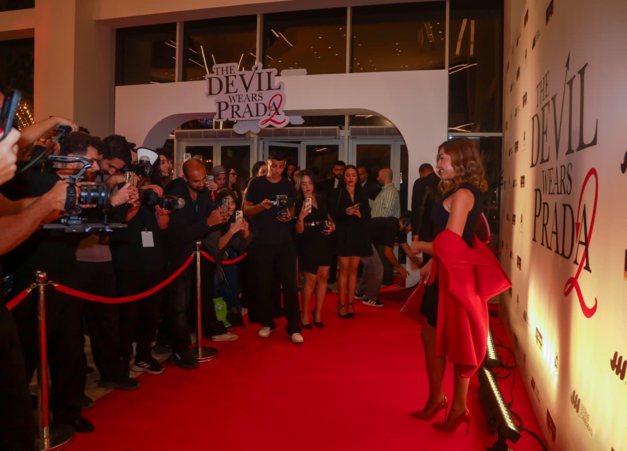 دينا الشربيني في عرض  Devil wears Parada