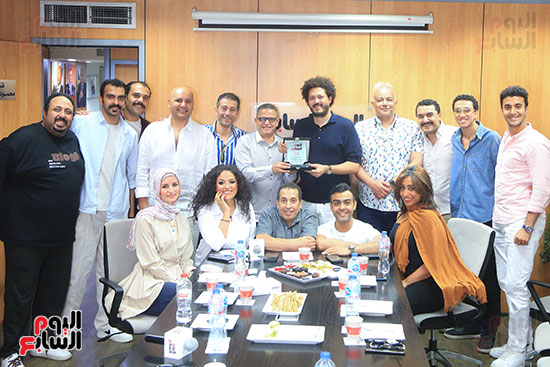 اليوم السابع يكرم صناع العرض المسرحي فرايداي