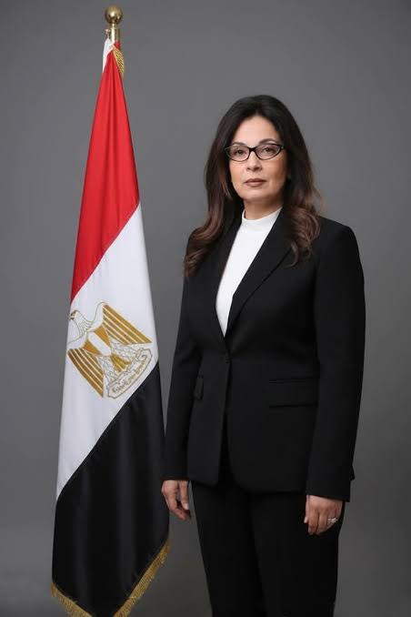 جيهان زكي وزيرة الثقافة
