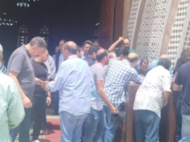 جانب من جنازه زوجة محمد مصطفى شردى
