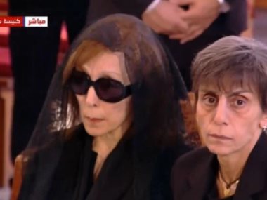 فيروز فى جنازة ابنها زياد الرحبانى 