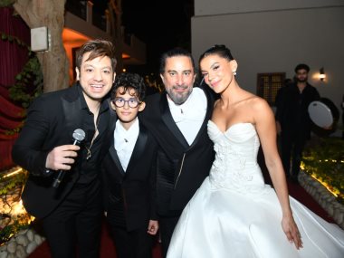 هادي الباجوري وعروسته هايدي خالد وابنه