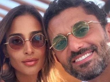 كريم محمود عبد العزيز وآن الرفاعي