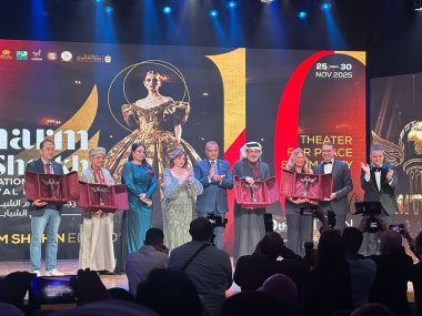 تكريم يسرا في افتتاح مهرجان شرم الشيخ الدولي للمسرح الشبابي