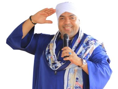 المطرب الشعبي عمرو أبو زيد