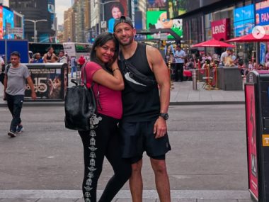 اسماء ابو اليزيد وزوجها