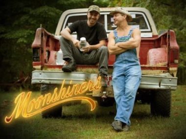 مسلسل Moonshiners