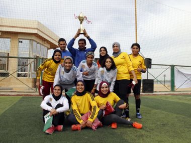 فريق الكرة النسائية بمركز شباب أبو شحاتة 