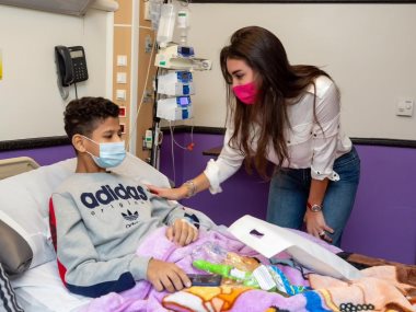ياسمين صبرى فى مستشفى سرطان الأطفال مصر 57357