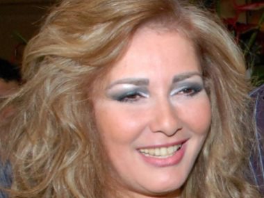 الفنانة اثار الحكيم 