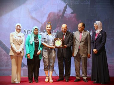 تكريم الفنانة سوزان نجم الدين 