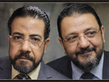 الفنان محمد مبروك يوركا مجسدا شخصية د. محمد كمال 