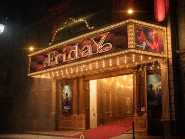 العرض الموسيقي الاستعراضي الجديد «FridaY»