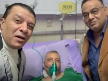 مصطفى كامل يزور منصور هندي بصحبة علاء سلامة 