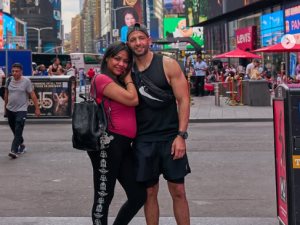 اسماء ابو اليزيد وزوجها