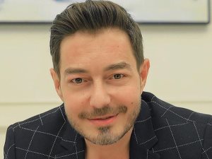 احمد زاهر 