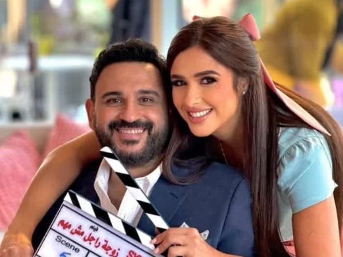 ياسمين عبد العزيز وأكرم حسنى