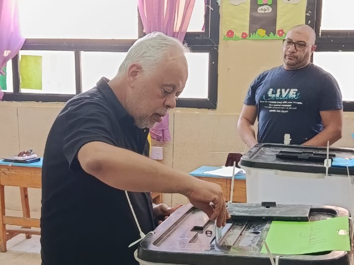 أشرف زكي في الانتخابات