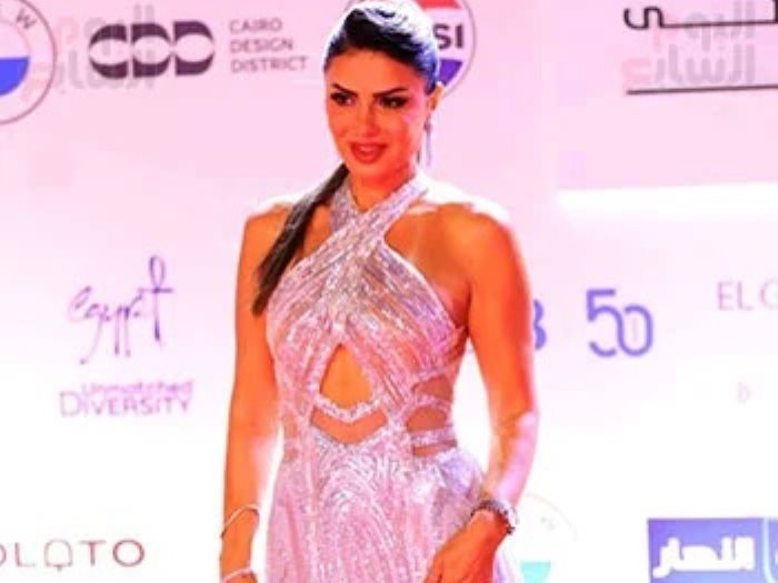 الفنانة نجلاء بدر