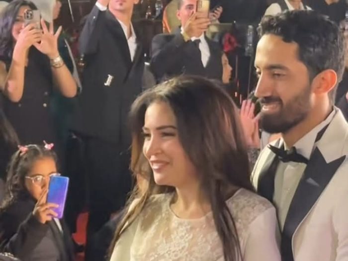 مى عز الدين وزوجها