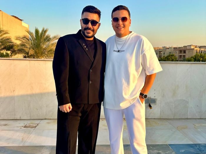 احمد كامل والشاعر مصطفى ناصر