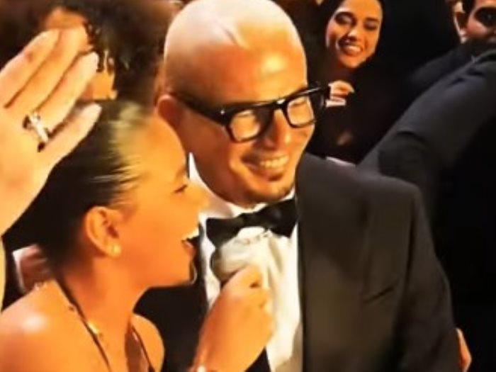 عمرو دياب وابنته جانا