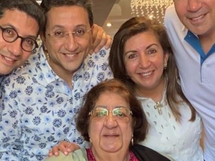 والدة هاني رمزي 