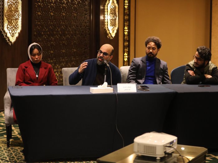 صناع العرض المسرحى طلاق مقدس