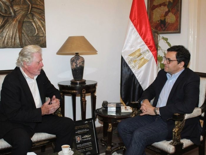 حسين فهمي ووزير الثقافة أحمد فؤاد هنو