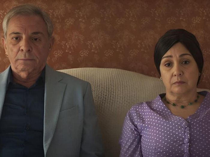 محمود حميدة وشيرين في فيلم شكوى رقم 713317