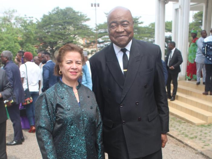 عزه الحسينى