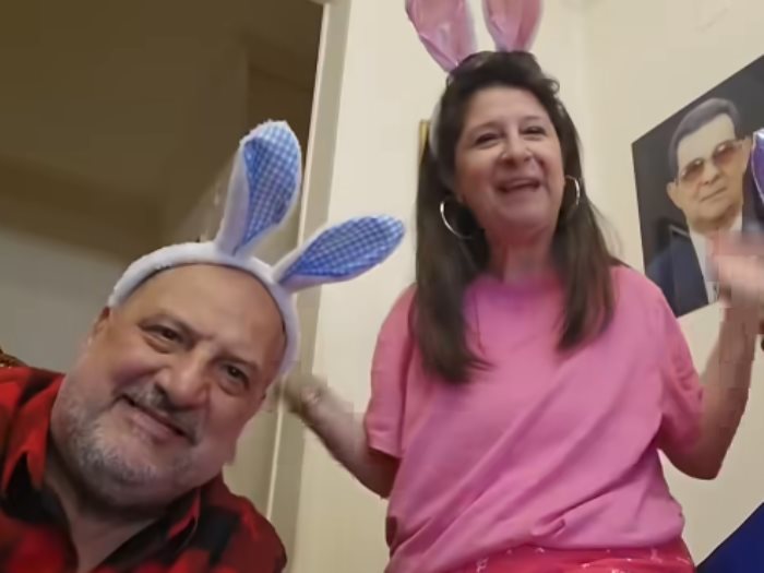 خالد الصاوى واسرته