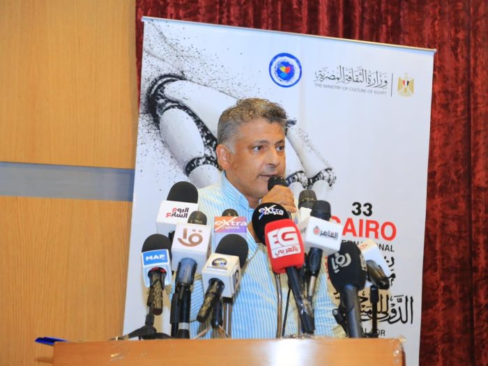 عادل حسان